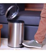 Royalford RF5126 Stainless Steel Pedal Bin, 7L - Image 5